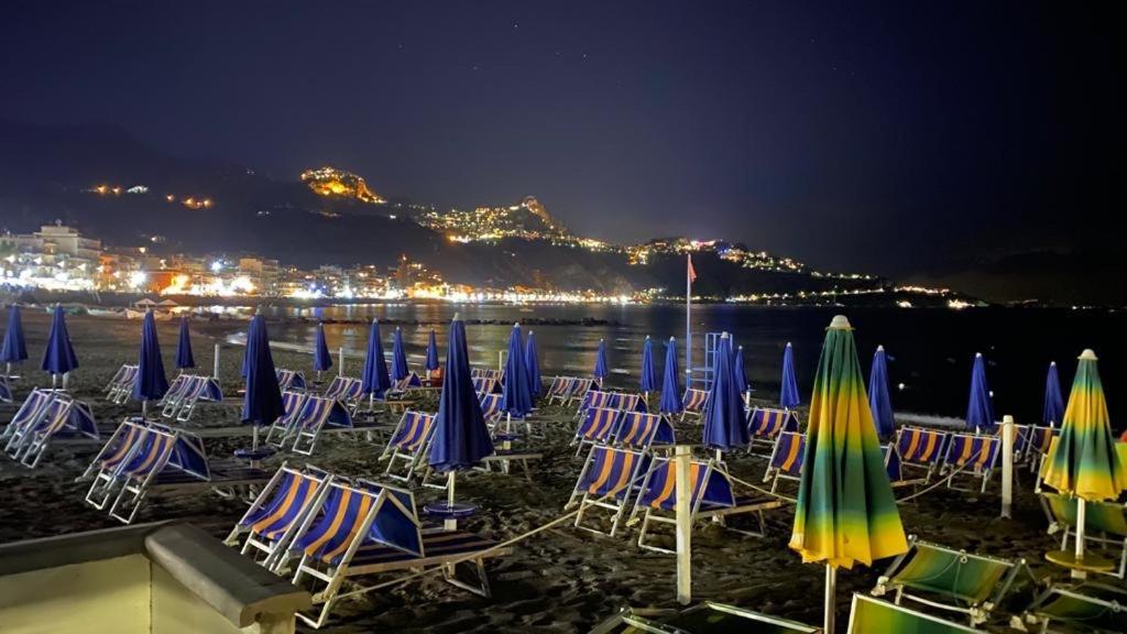 Appartamento Taormina Giardini-Naxos ภายนอก รูปภาพ
